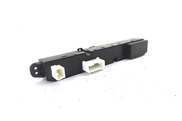 Recambio de interruptor luces emergencia para kia ceed sportswagon (ed) 2.0 emotion referencia OEM IAM 937001H000 202006302 