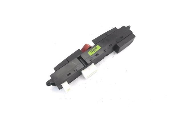 Recambio de interruptor luces emergencia para kia ceed sportswagon (ed) 2.0 emotion referencia OEM IAM 937001H000 202006302 