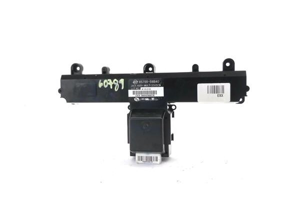 Recambio de display para ssangyong rexton 2.7 270 xdi limited referencia OEM IAM 8570008B40  