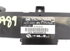 Recambio de display para ssangyong rexton 2.7 270 xdi limited referencia OEM IAM 8570008B40  