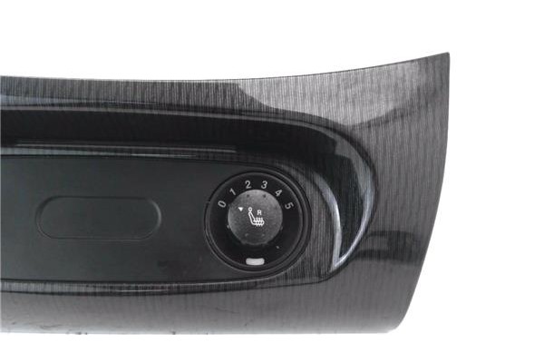 Recambio de mandos climatizador para ssangyong rexton 2.7 270 xdi limited referencia OEM IAM 7653008B01  