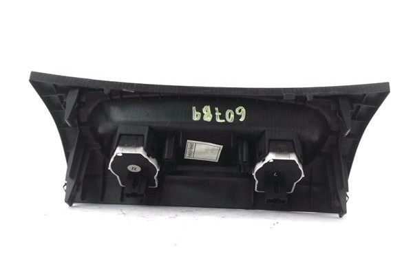 Recambio de mandos climatizador para ssangyong rexton 2.7 270 xdi limited referencia OEM IAM 7653008B01  