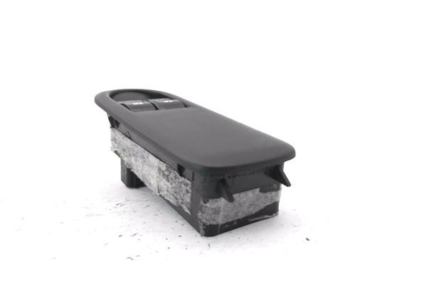 Recambio de mando elevalunas delantero izquierdo para renault megane ii (bm0/1_, cm0/1_) 1.5 dci (bm0f, cm0f) referencia OEM IAM