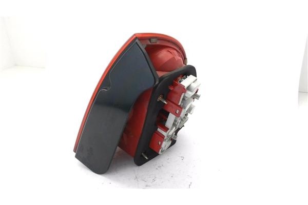 Recambio de piloto trasero izquierdo para volkswagen passat berlina (3b3) 1.9 tdi referencia OEM IAM 3B5945095AE  