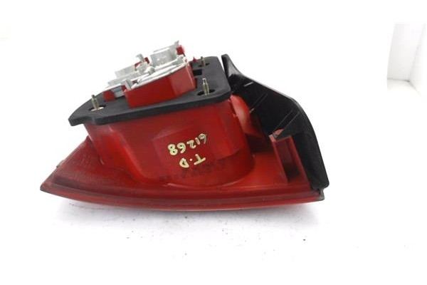 Recambio de piloto trasero derecho para volkswagen passat berlina (3b3) 1.9 tdi referencia OEM IAM 3B5945096AE  