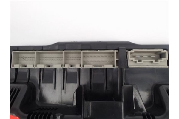 Recambio de mandos climatizador para audi a6 berlina (4f2) referencia OEM IAM (4F1820043T) (5HB008834-38) 