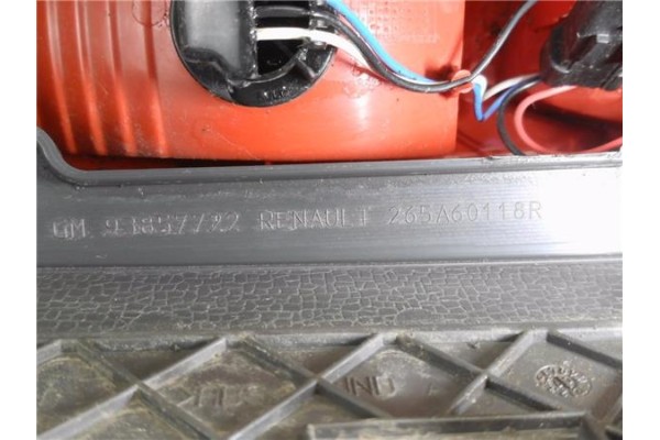 Recambio de piloto trasero derecho para opel vivaro 2.0 cdti referencia OEM IAM 265A60118R 93857722 