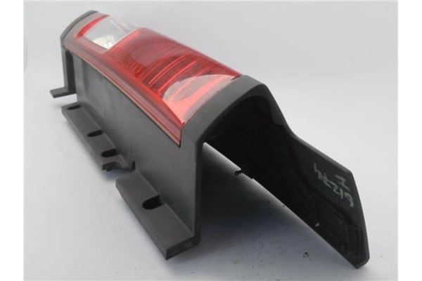 Recambio de piloto trasero izquierdo para opel vivaro 2.0 cdti referencia OEM IAM 265A60118R 93857722 