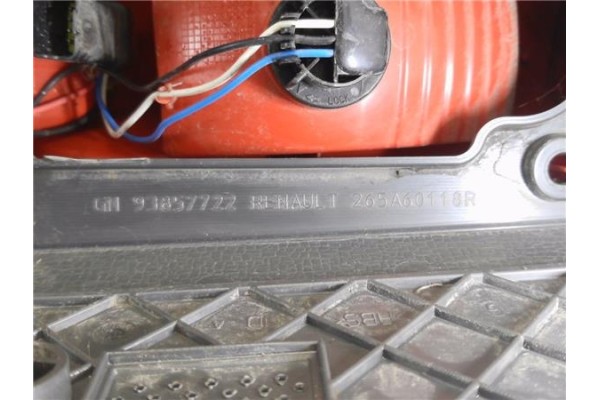 Recambio de piloto trasero izquierdo para opel vivaro 2.0 cdti referencia OEM IAM 265A60118R 93857722 