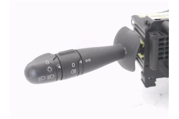 Recambio de mando intermitencia para opel vivaro 2.0 cdti referencia OEM IAM 8200009620 91166328J 