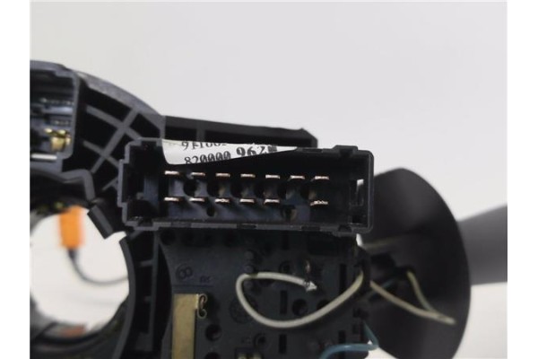 Recambio de mando intermitencia para opel vivaro 2.0 cdti referencia OEM IAM 8200009620 91166328J 