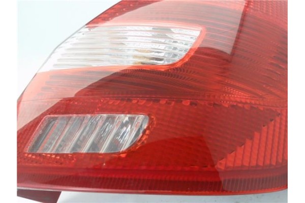 Recambio de piloto trasero derecho para skoda fabia (5j2) 1.4 tdi referencia OEM IAM 5J6945112Z  