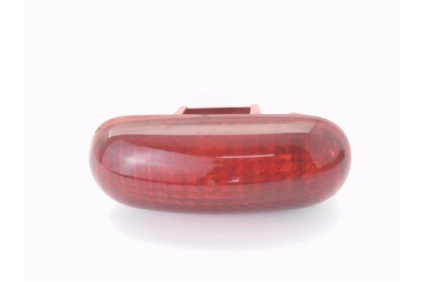 Recambio de luz central de freno para opel vivaro 2.0 cdti referencia OEM IAM 8200209522A  