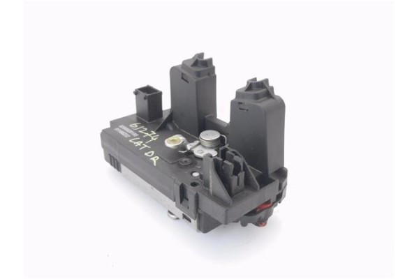 Recambio de cerradura puerta corredera derecha para opel vivaro 2.0 cdti referencia OEM IAM 8200020185 91166232 