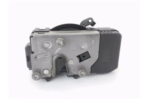 Recambio de cerradura puerta corredera izquierda para opel vivaro 2.0 cdti referencia OEM IAM 8200282303 93851809 