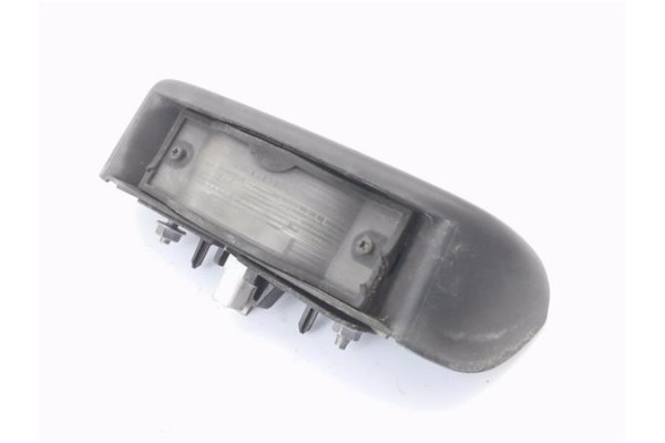Recambio de piloto matricula para opel vivaro 2.0 cdti referencia OEM IAM 8200434687 9,39E+07 