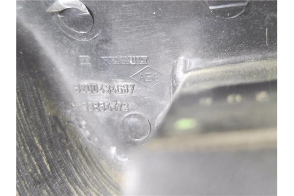 Recambio de piloto matricula para opel vivaro 2.0 cdti referencia OEM IAM 8200434687 9,39E+07 