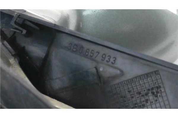 Recambio de retrovisor electrico izquierdo para volkswagen passat berlina (3b3) 1.9 tdi referencia OEM IAM 3B0857933  