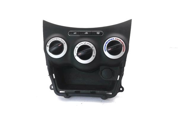 Recambio de mandos calefaccion / a.a. para hyundai i10 (pa) 1.2 classic referencia OEM IAM 972500X0304X UO54074813 