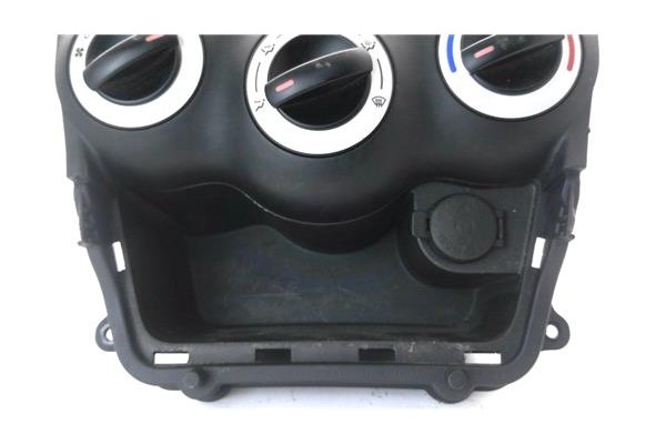 Recambio de mandos calefaccion / a.a. para hyundai i10 (pa) 1.2 classic referencia OEM IAM 972500X0304X UO54074813 
