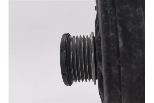 Recambio de alternador para mercedes-benz clase e (bm 210) berlina 2.7 270 cdi (210.016) referencia OEM IAM A0001501650  