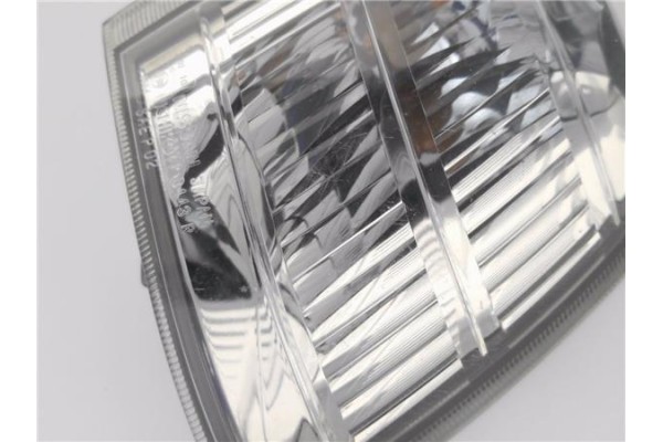 Recambio de intermitente delantero dcho para nissan x-trail (t30) 2.2 di 4x4 referencia OEM IAM E130554  
