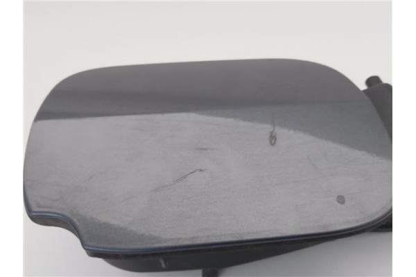 Recambio de tapa exterior combustible para renault clio iii 1.6 16v referencia OEM IAM 8200389403 7700812369 