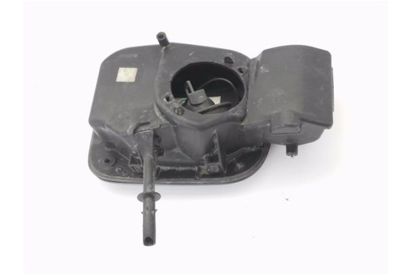 Recambio de tapa exterior combustible para renault clio iii 1.6 16v referencia OEM IAM 8200389403 7700812369 