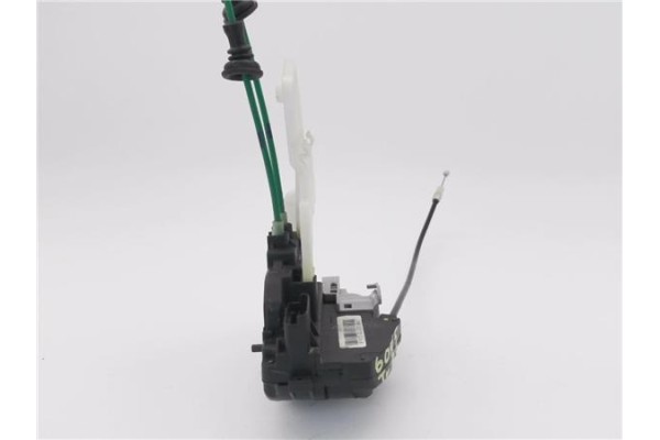 Recambio de cierre electromagnetico trasero izquierdo para hyundai i30 (fd) 1.6 comfort referencia OEM IAM 814102L000  