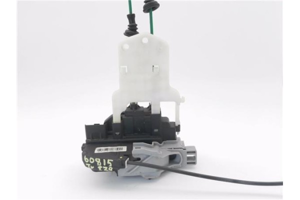 Recambio de cierre electromagnetico trasero izquierdo para hyundai i30 (fd) 1.6 comfort referencia OEM IAM 814102L000  