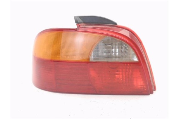 Recambio de piloto trasero izquierdo para toyota avensis berlina (t22) 1.6 luna (4-ptas.) referencia OEM IAM 8156105050  