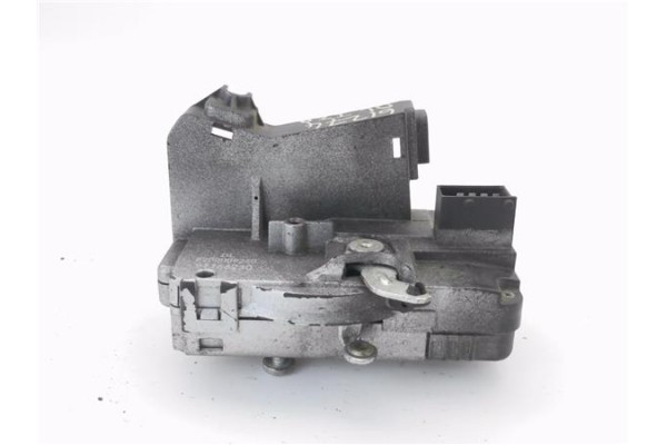 Recambio de cierre electromagnetico delantero izquierdo para opel vivaro 2.0 cdti referencia OEM IAM 8200008260  