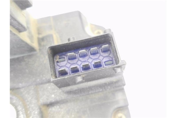 Recambio de cierre electromagnetico delantero izquierdo para opel vivaro 2.0 cdti referencia OEM IAM 8200008260  