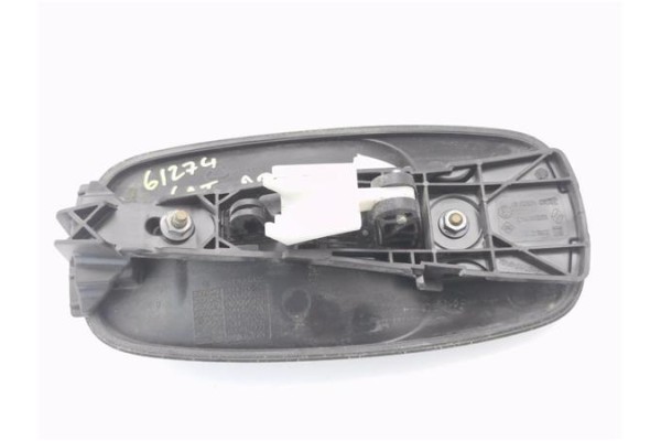 Recambio de maneta exterior puerta corredera derecha para opel vivaro 2.0 cdti referencia OEM IAM 8200897943 93862213 