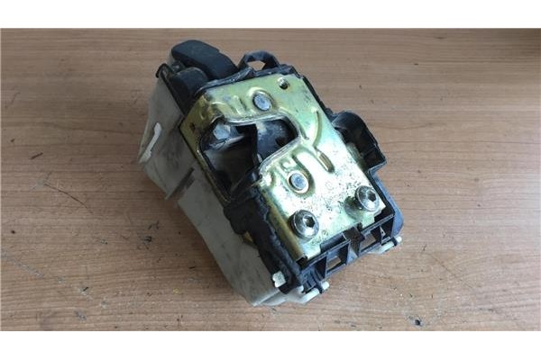Recambio de cierre electromagnetico trasero derecho para seat cordoba berlina (6k2) 1.4 clx referencia OEM IAM   