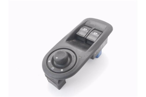 Recambio de mando elevalunas delantero izquierdo para opel vivaro 2.0 cdti referencia OEM IAM 8200011867  