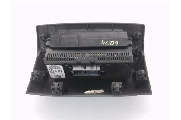 Recambio de pantalla para opel vivaro 2.0 cdti referencia OEM IAM 13255825 585412769 