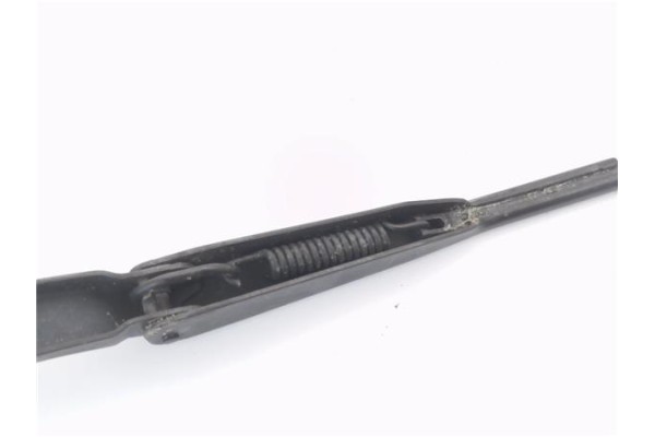 Recambio de brazo limpiaparabrisas delantero derecho para opel vivaro 2.0 cdti referencia OEM IAM 8200696499 93859763 