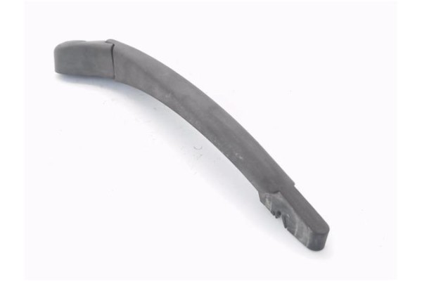 Recambio de brazo limpiaparabrisas trasero para renault clio iii 1.4 16v referencia OEM IAM 8200213059  