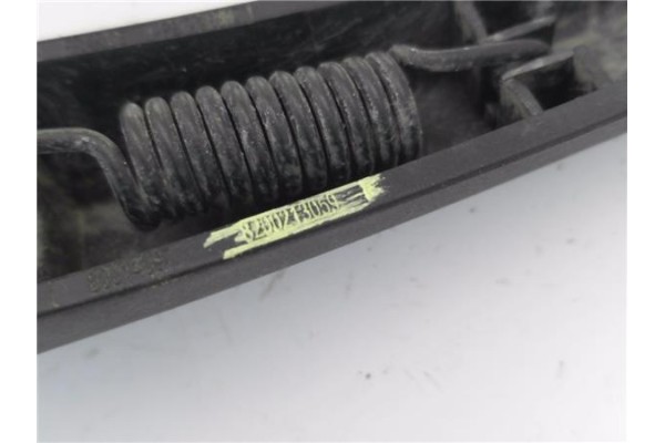 Recambio de brazo limpiaparabrisas trasero para renault clio iii 1.4 16v referencia OEM IAM 8200213059  