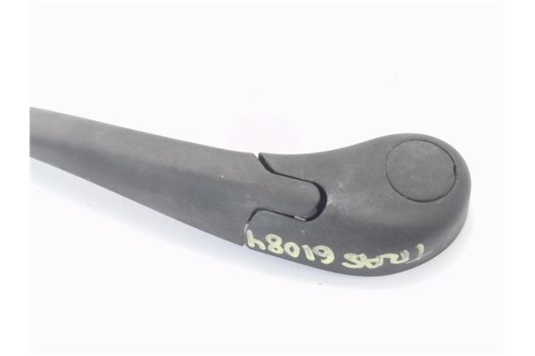 Recambio de brazo limpiaparabrisas trasero para renault clio iii 1.4 16v referencia OEM IAM 8200213059  