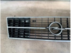 Recambio de rejilla capo para opel kadett e 1.6 d referencia OEM IAM 1320027   2