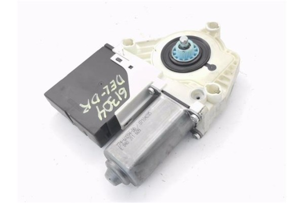 Recambio de motor elevalunas delantero derecho para seat altea xl (5p5) 1.6 tdi referencia OEM IAM 5P0837402AK 3C08959702 