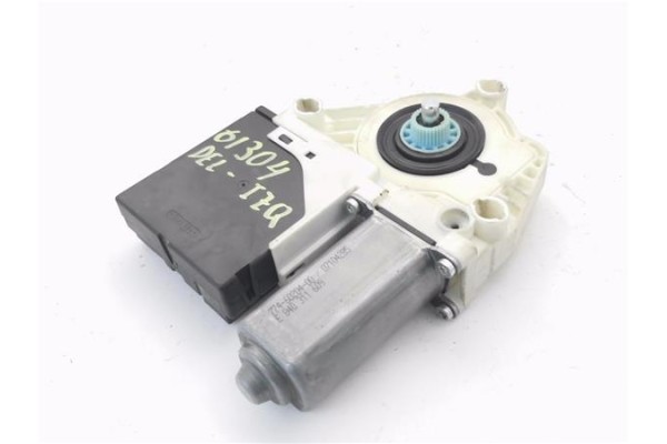 Recambio de motor elevalunas delantero izquierdo para seat altea xl (5p5) 1.6 tdi referencia OEM IAM 5P0837401AK 3C8959701 