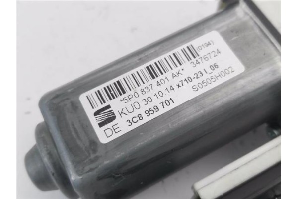 Recambio de motor elevalunas delantero izquierdo para seat altea xl (5p5) 1.6 tdi referencia OEM IAM 5P0837401AK 3C8959701 