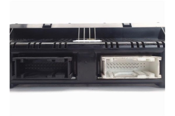 Recambio de mandos climatizador para ford focus berlina (cap) referencia OEM IAM 3M5T18C612AL/0259A WR0A37736 