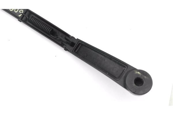 Recambio de brazo limpiaparabrisas delantero derecho para hyundai i30 (fd) 1.6 comfort referencia OEM IAM 420011234  