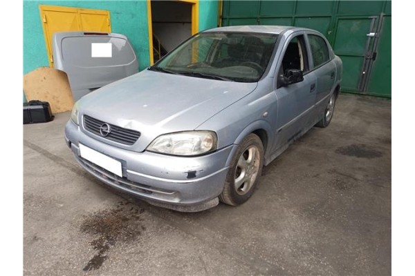 opel astra g berlina del año 2001
