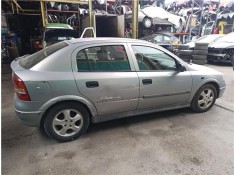 opel astra g berlina del año 2001