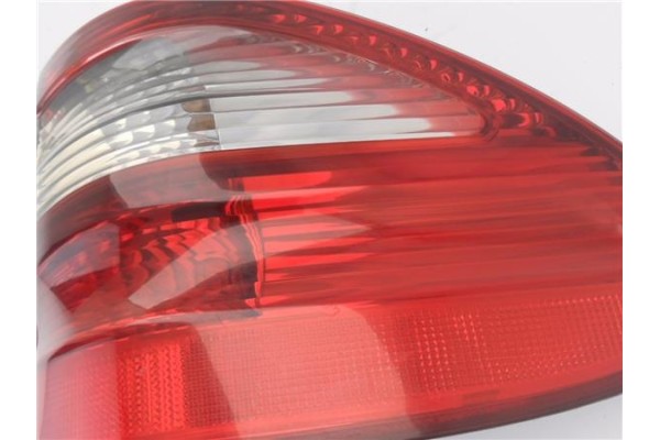 Recambio de piloto trasero derecho para mercedes-benz clase e (bm 211) berlina 2.7 e 270 cdi (211.016) referencia OEM IAM A21182